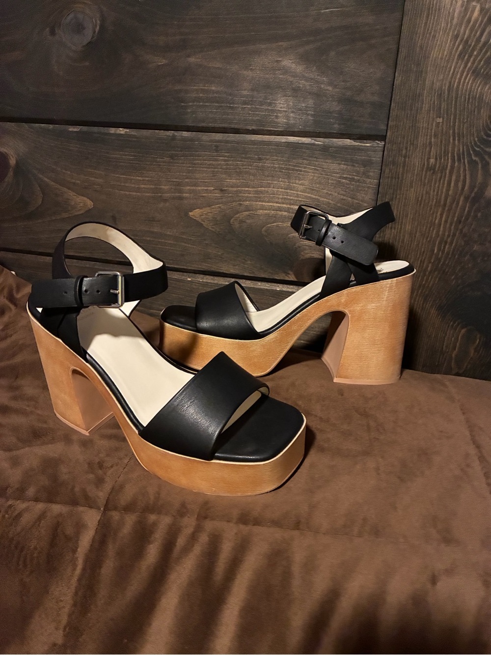 Oasis Society brand, Black Platform Sandals with Wood-Tone Block Heel, size 9